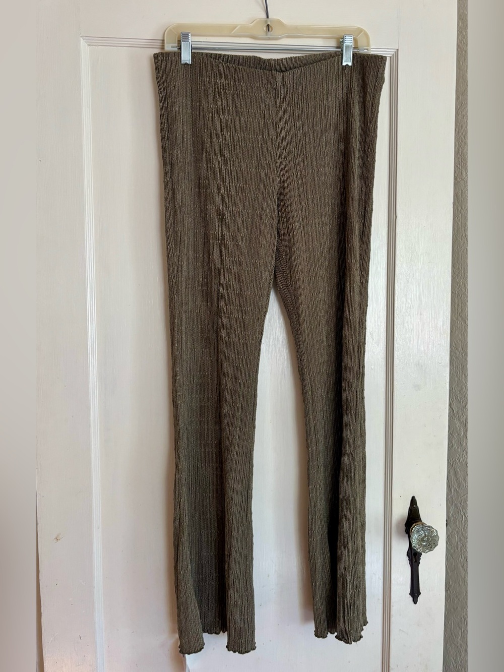 Olive wide legged women’s pants